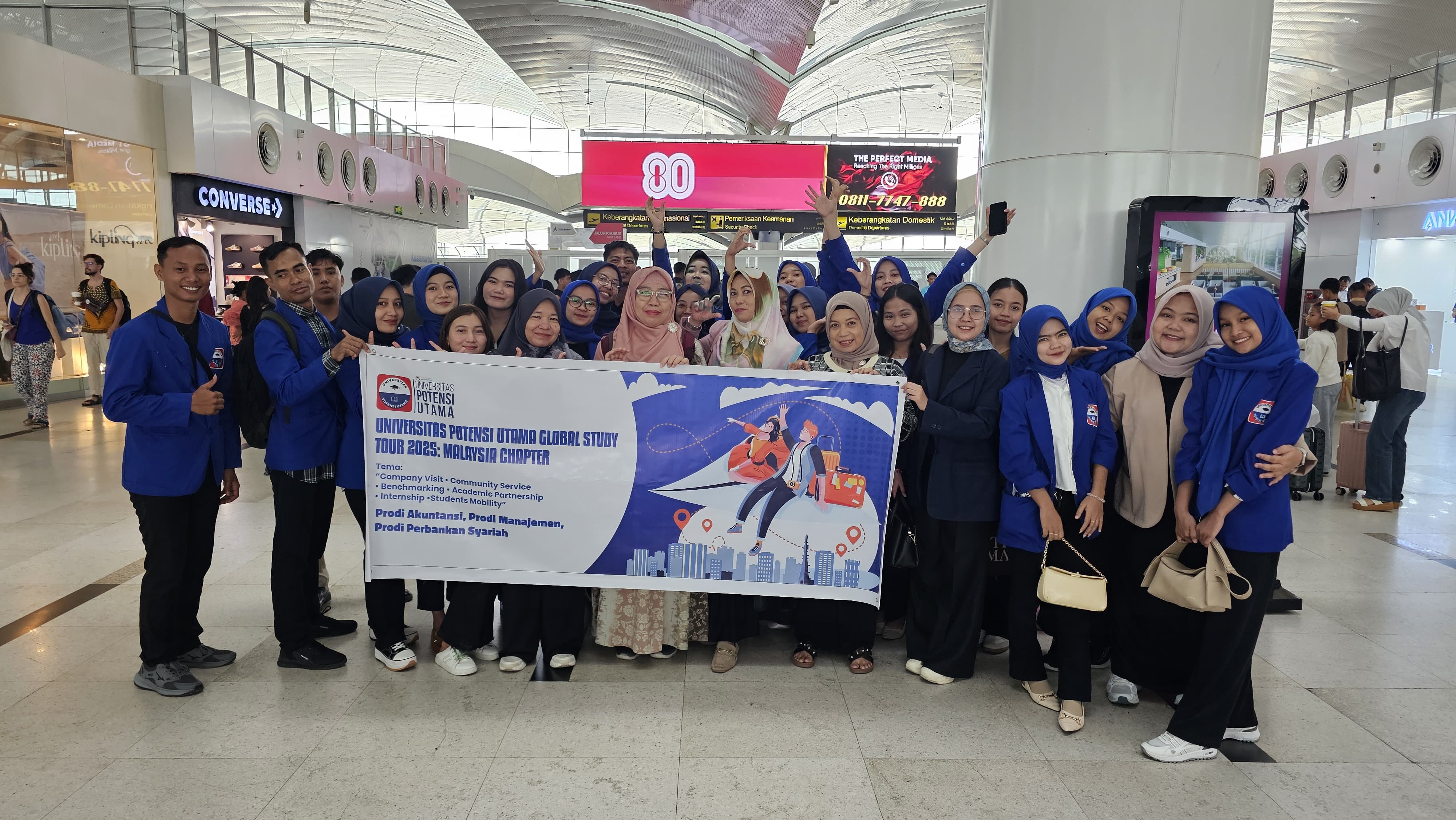 Mahasiswa FEB dan FISK UPU Berangkat ke Malaysia untuk Company Visit, Community Services, dan Global Study Tour