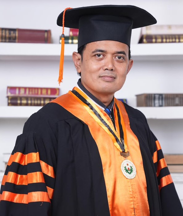 Dr. Ashari P Swondo, S.Pd., M.Hum